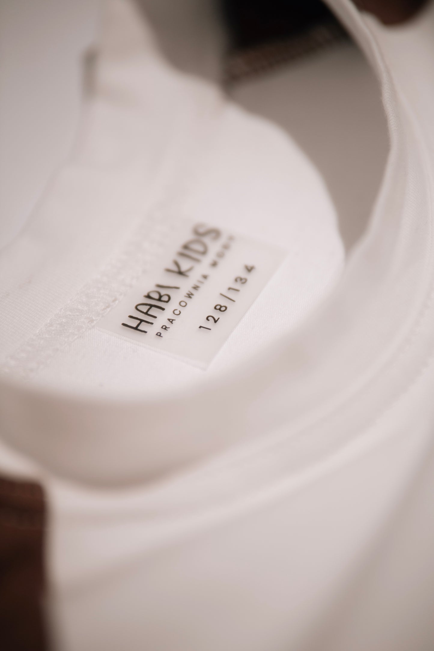 Longsleeve dziecięcy Raglan Off White & Chocolate | Habi Kids