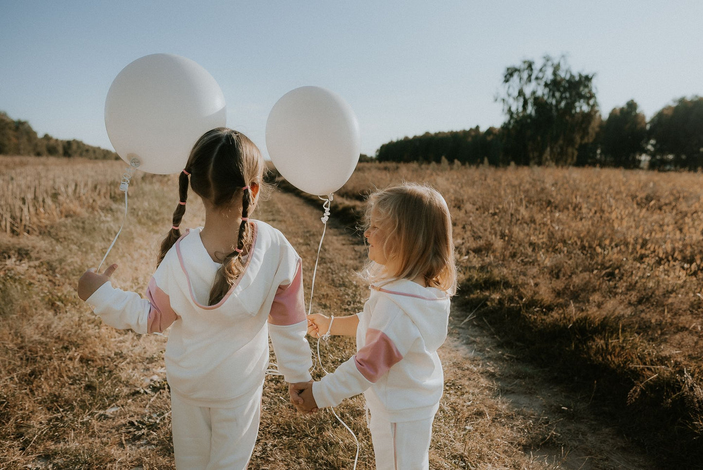 Bluza dresowa dziewczęca z kapturem Cherry Girl | Habi Kids