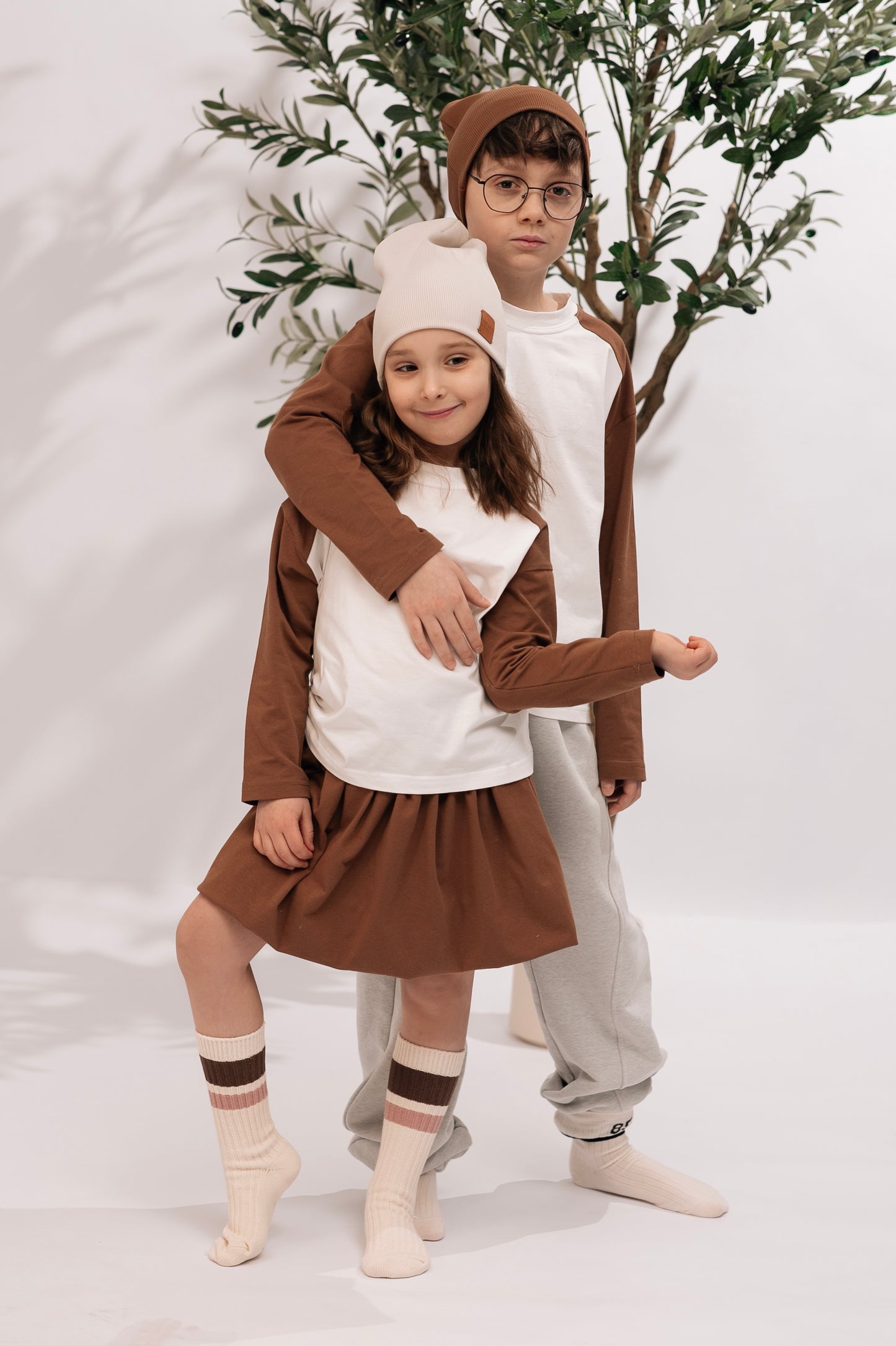 Longsleeve dziecięcy Raglan Off White & Chocolate | Habi Kids