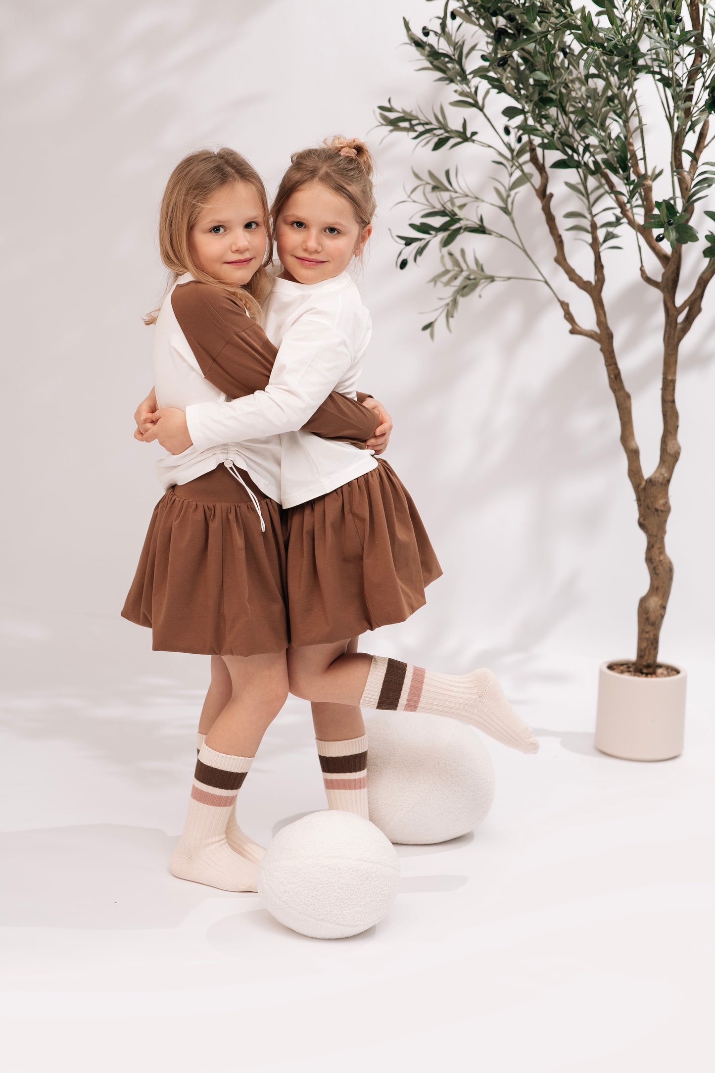 Spódnico-spodenki dziecięce Chocolate | Habi Kids