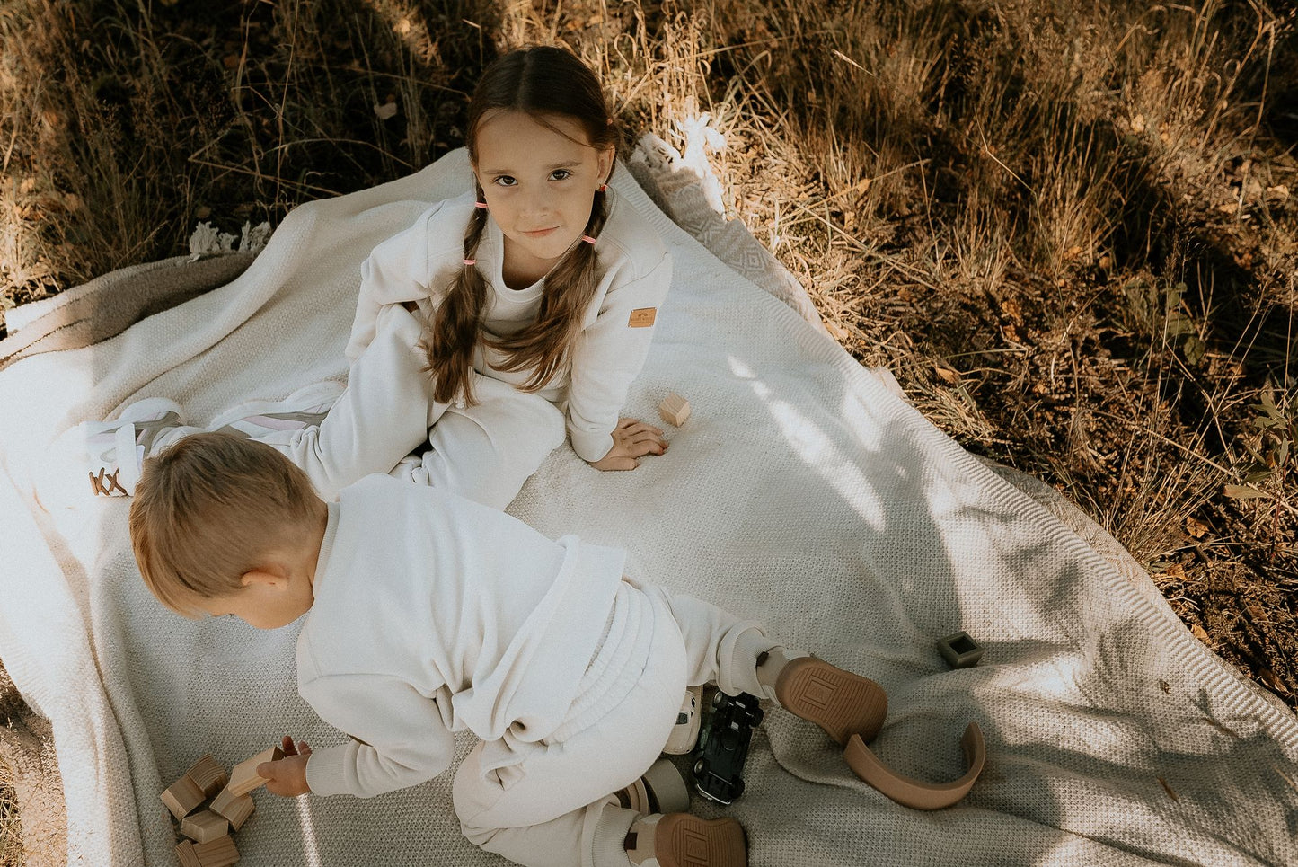 Bluza dresowa dziecięca gładka beżowa | Habi Kids