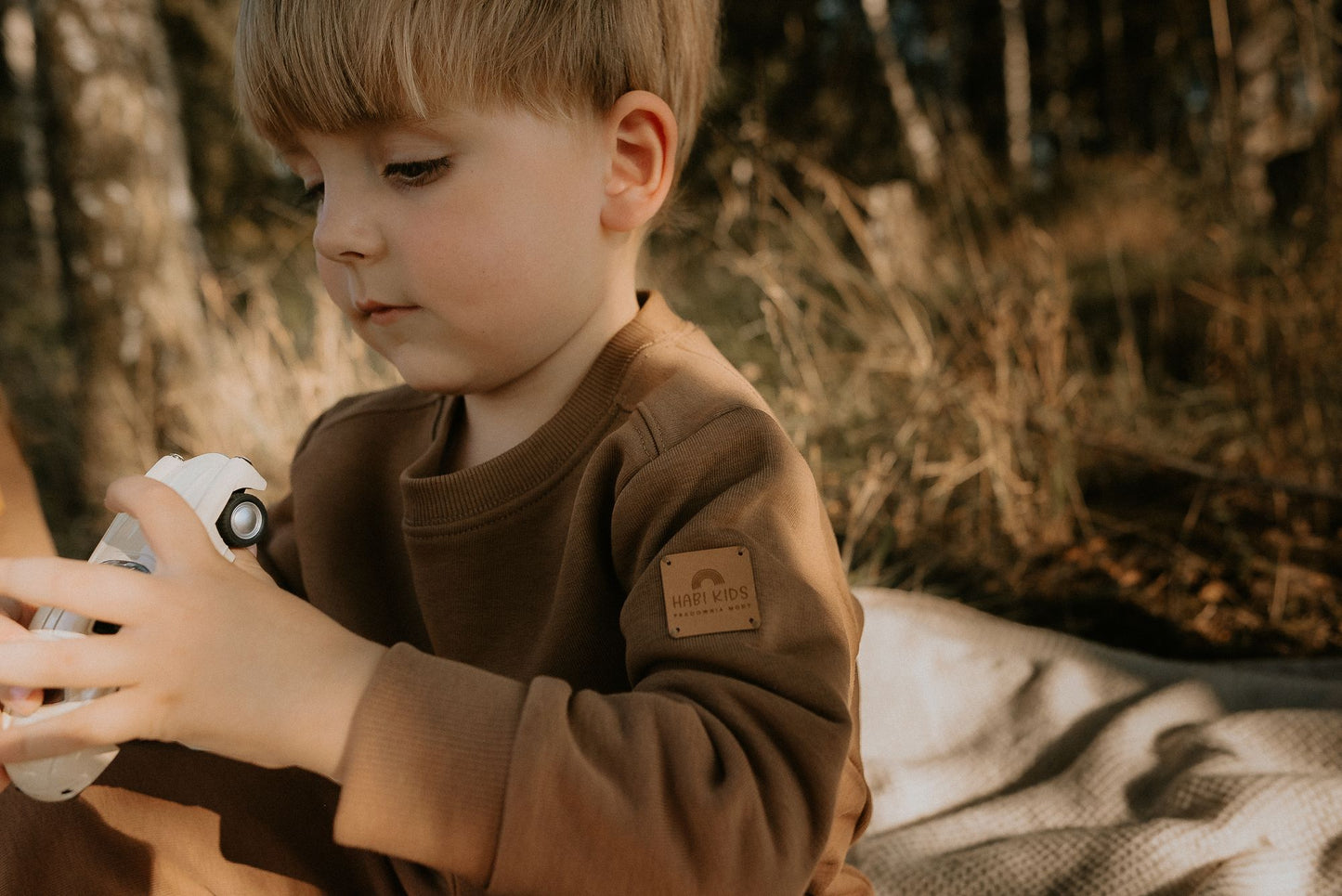 Bluza dresowa dziecięca gładka brązowa | Habi Kids