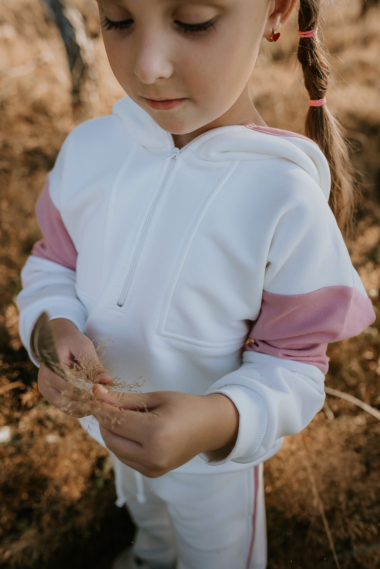 Bluza dresowa dziewczęca z kapturem Cherry Girl | Habi Kids