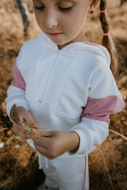 Bluza dresowa dziewczęca z kapturem Cherry Girl | Habi Kids