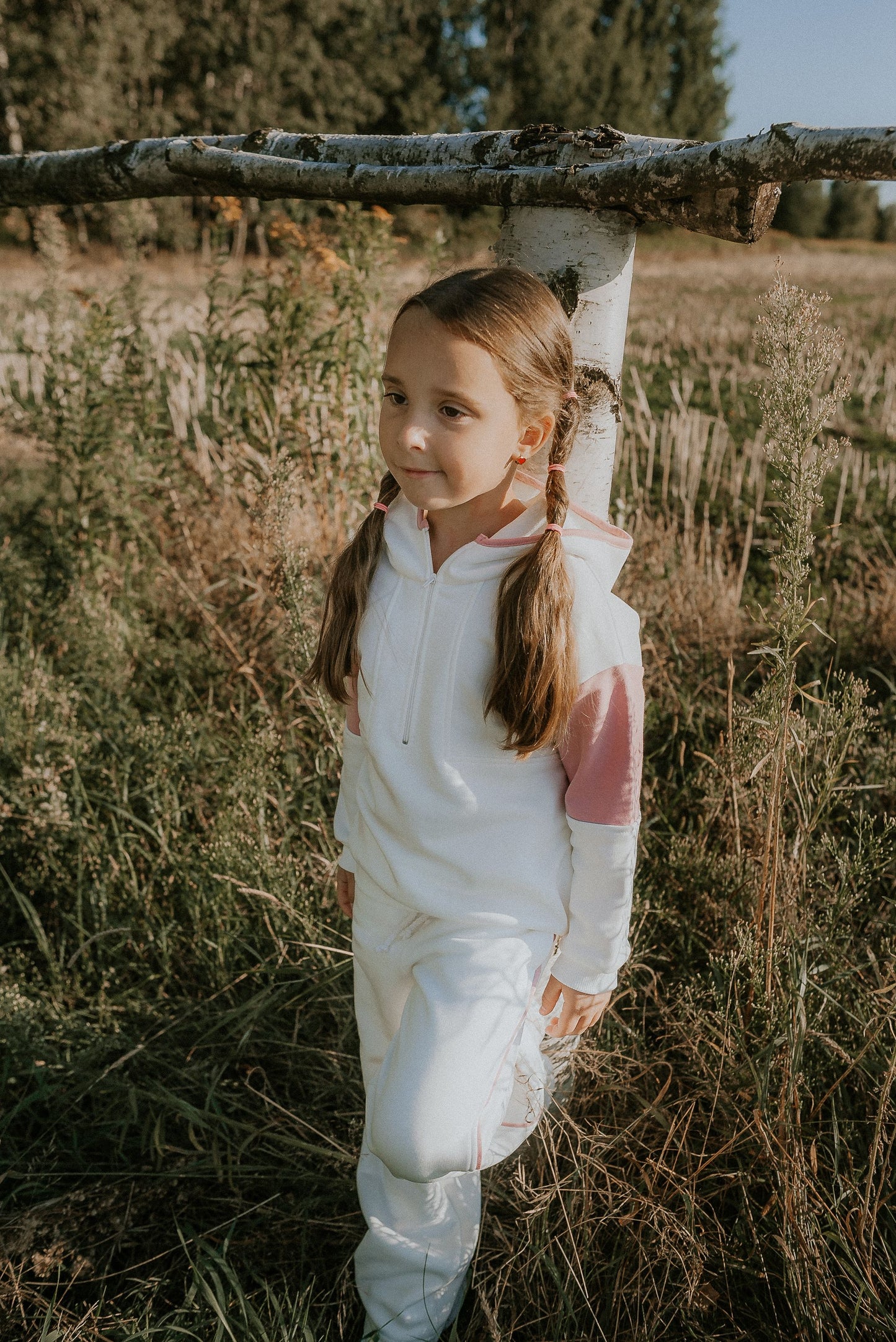 Bluza dresowa dziewczęca z kapturem Cherry Girl | Habi Kids