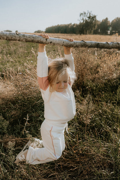 Spodnie dresowe dziecięce Cherry Girl | Habi Kids