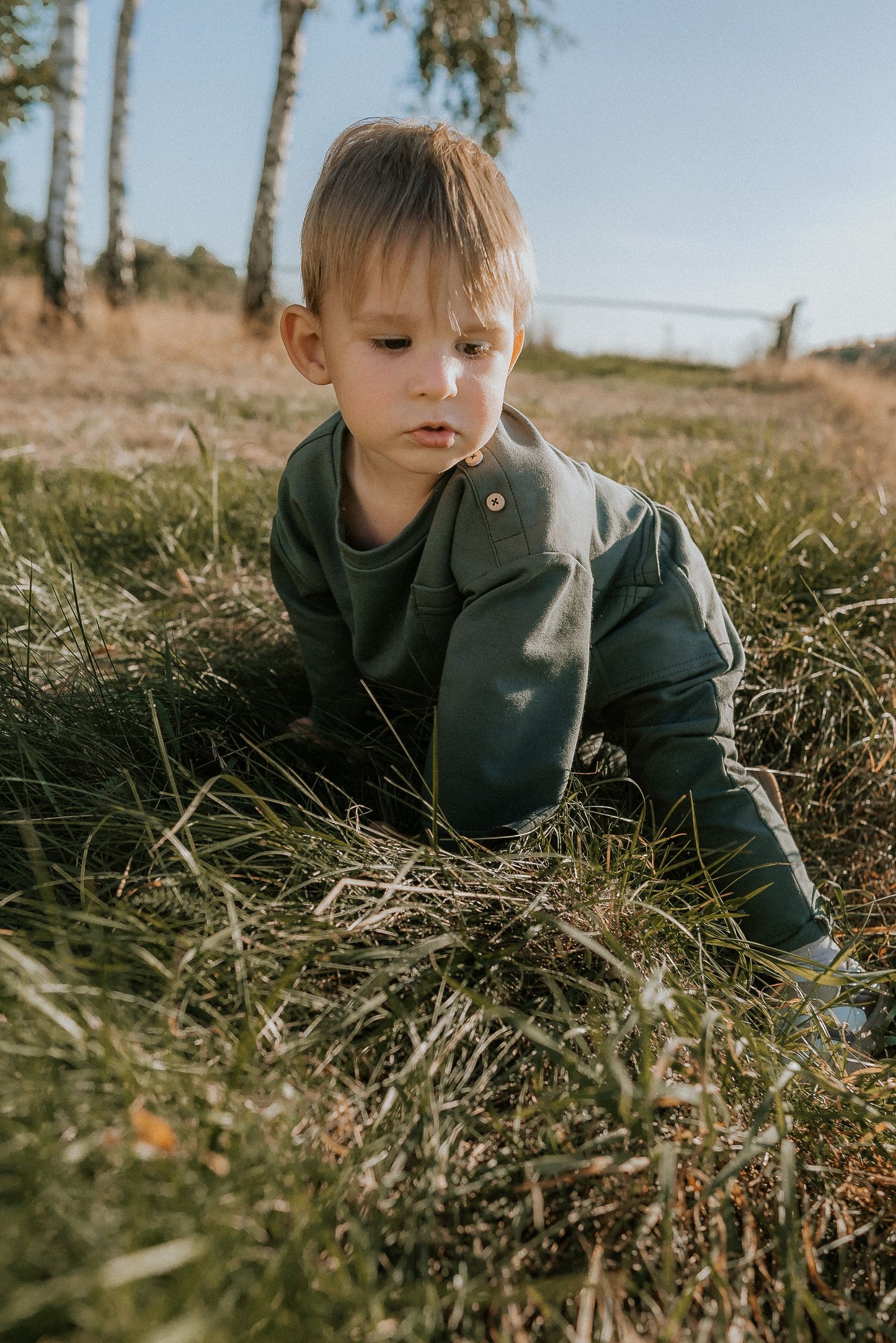 Bluza dziecięca oliwkowa z kieszonką | Habi Kids