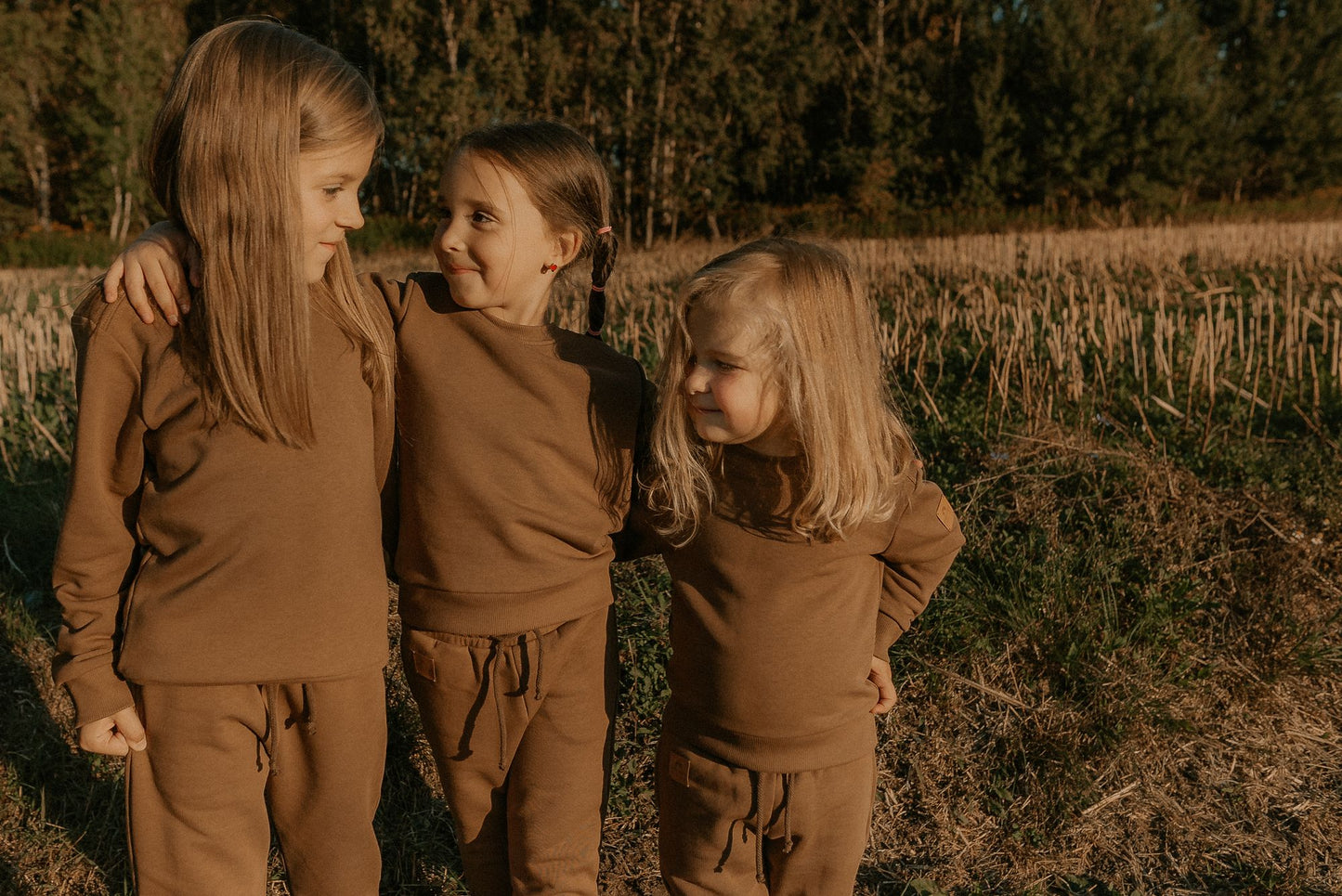 Bluza dresowa dziecięca gładka brązowa | Habi Kids